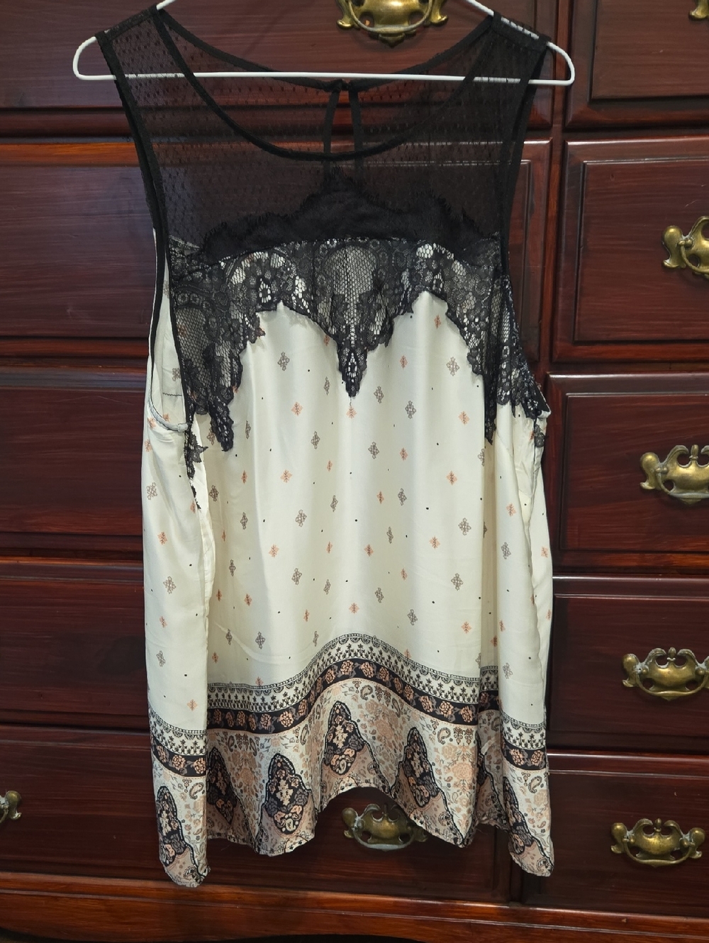 Maurices Cream and Black Lace Sleeveless Blouse